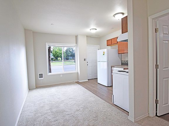 3rd image of 1246 & 1250 E Baseline St #1250-A