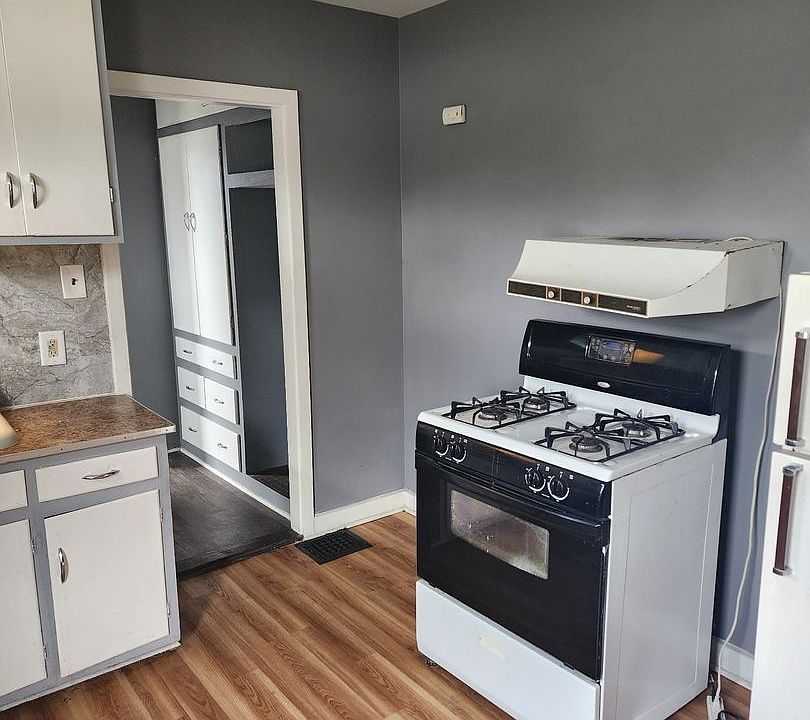 2nd image of 179 W 4th St #D