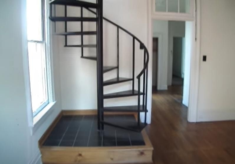 1st image of 102 W Clifton Ave
