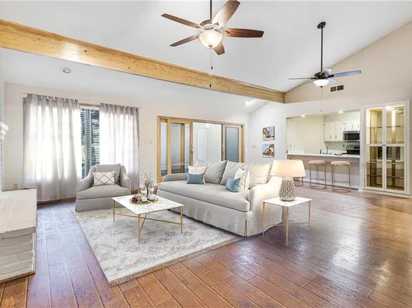110 Catalpa Ln #110, Mandeville, LA 70471