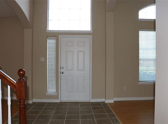 2nd image of 1414 Westglen Dr