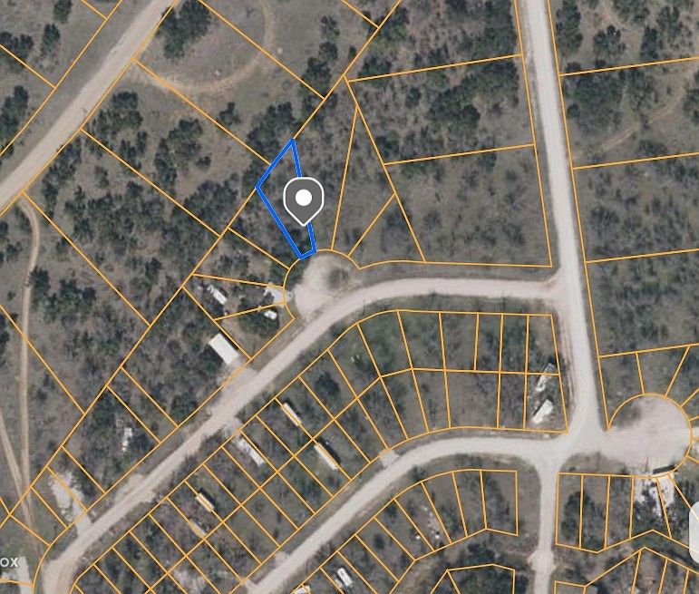 2nd image of 914 Oak Point Dr