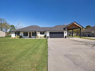 8096 Rice Ln, Beaumont, TX 77705
