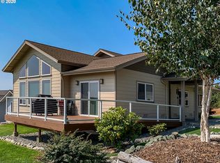 7181 Vista Ridge Dr, Brookings, OR 97415