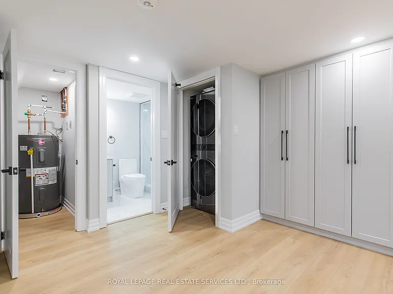 2 Thorndale Ave #C — Photo 18