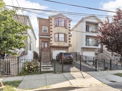 524 Broadway, Elizabeth, NJ, 07206
