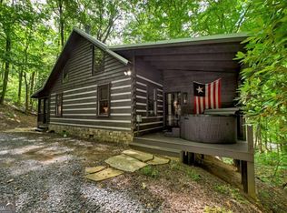 545 Chestnut Rdg, Blue Ridge, GA 30513