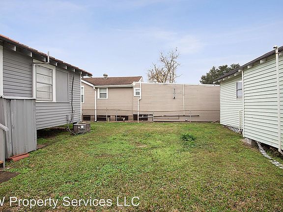 3rd image of 778 1/2 Avenue B