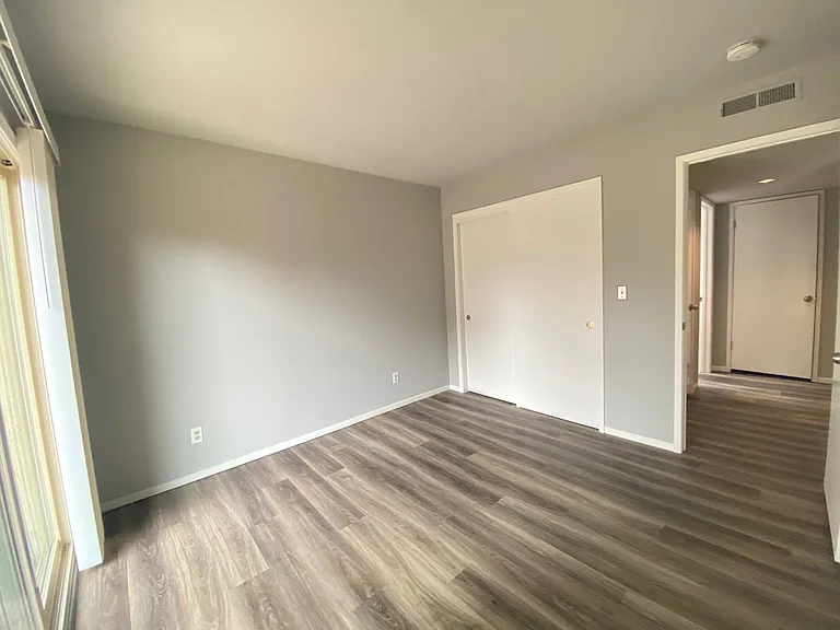 4 Montsalas Dr — Photo 16