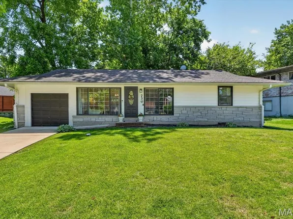 730 Samoa Dr, Saint Louis, MO 63126