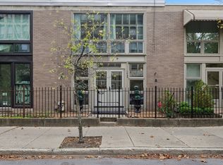 1438 E 55th St, Chicago, IL