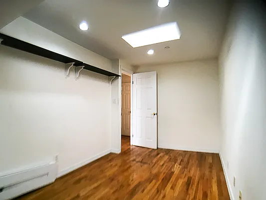 Rented by Francine Realty | media 16