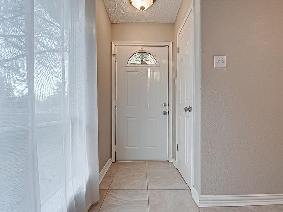 4th image of 20631 Burwood Cir