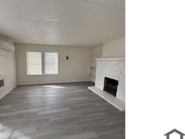 1071 S Lake Shore Way