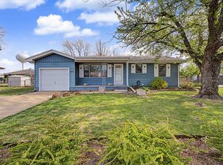2479 Robin Rd, Salina, KS 67401