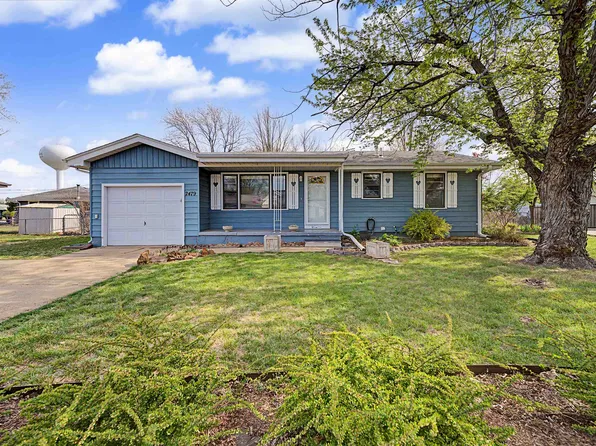 2479 Robin Rd, Salina, KS 67401