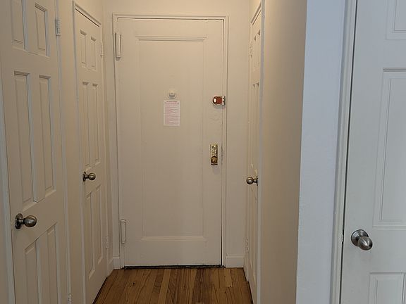 4th image of 3434 77th St APT 3O