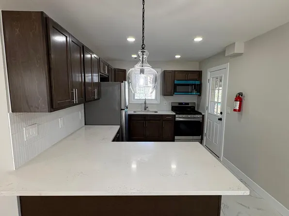 1631 Swedesboro Ave, Paulsboro, NJ 08066