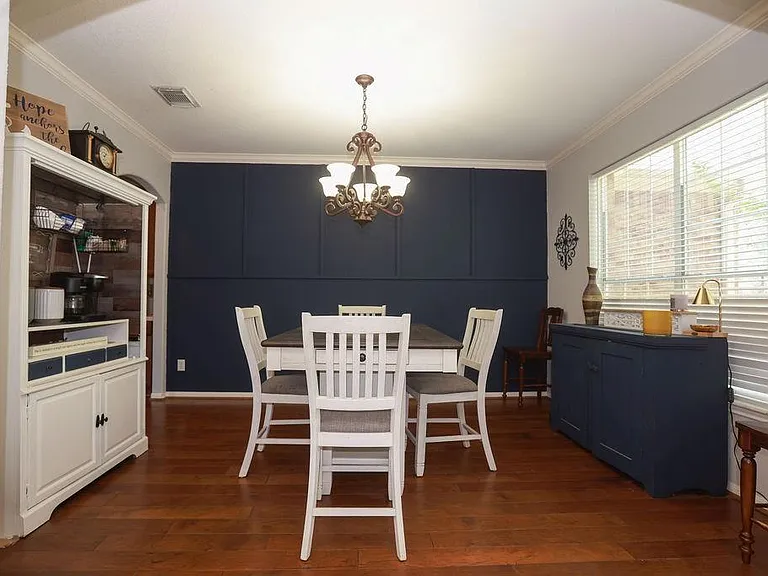 7822 Ravens Point Dr — Photo 3
