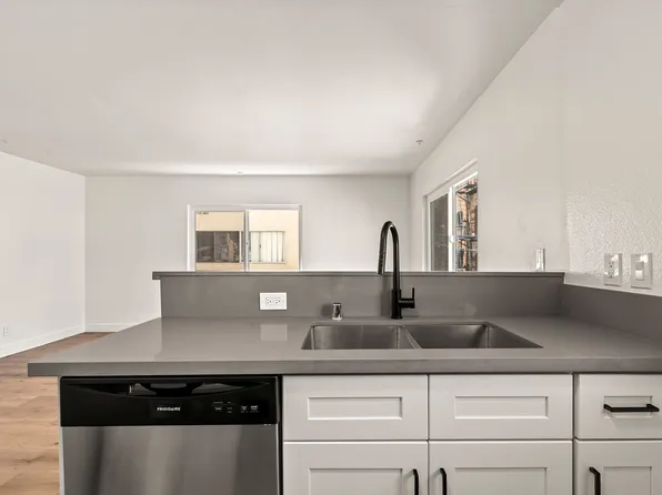 Berendo, 321 S Berendo St APT 107, Los Angeles, CA 90020
