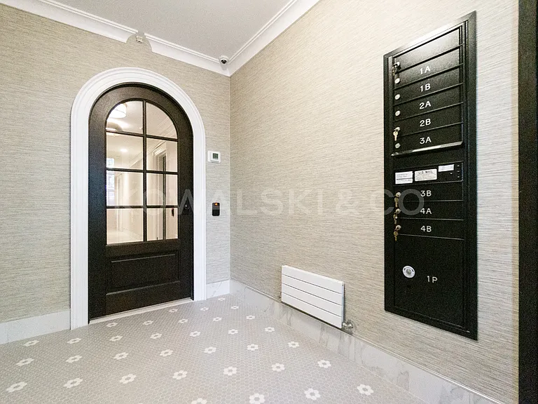 120 W 74th St #3B — Photo 9