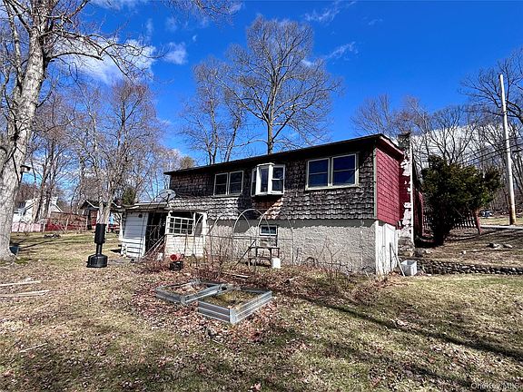 3rd image of 759 E Hillside Road