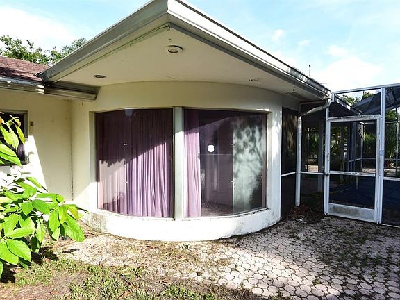 4th image of 7124 JASMIN DRIVE