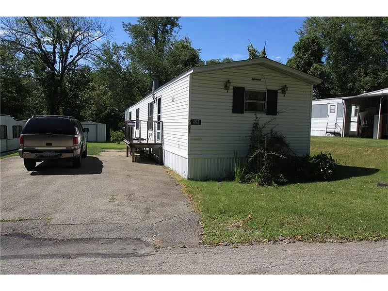 261 Flamingo Dr photo 1