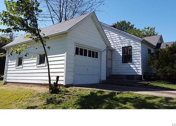 2nd image of 10534 Litz Ave