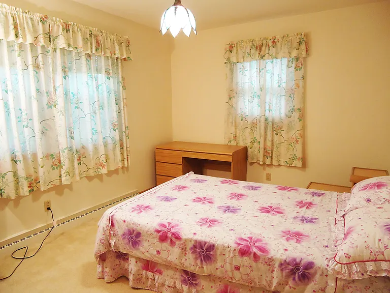4402 Herrick Ln — Photo 12