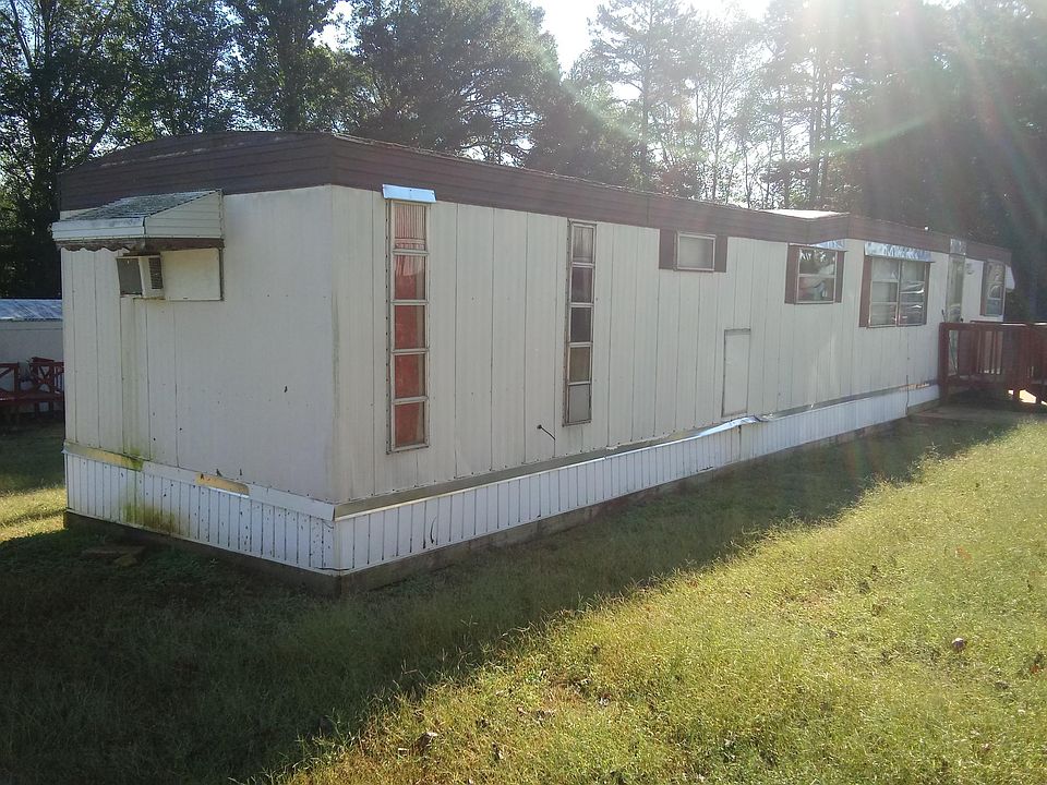 2nd image of 115 Boot Hill Ct