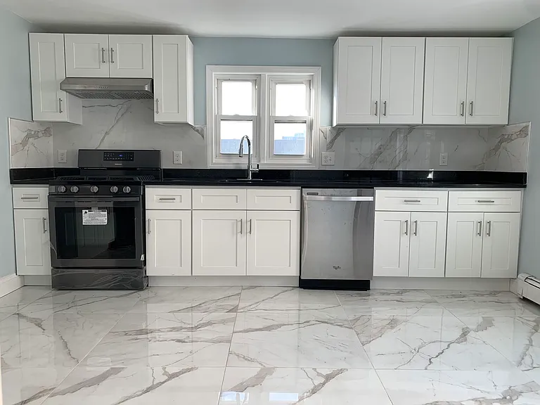 45 Madison St #45 — Photo 1