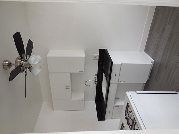 3rd image of 242 Glendora Ave APT 2