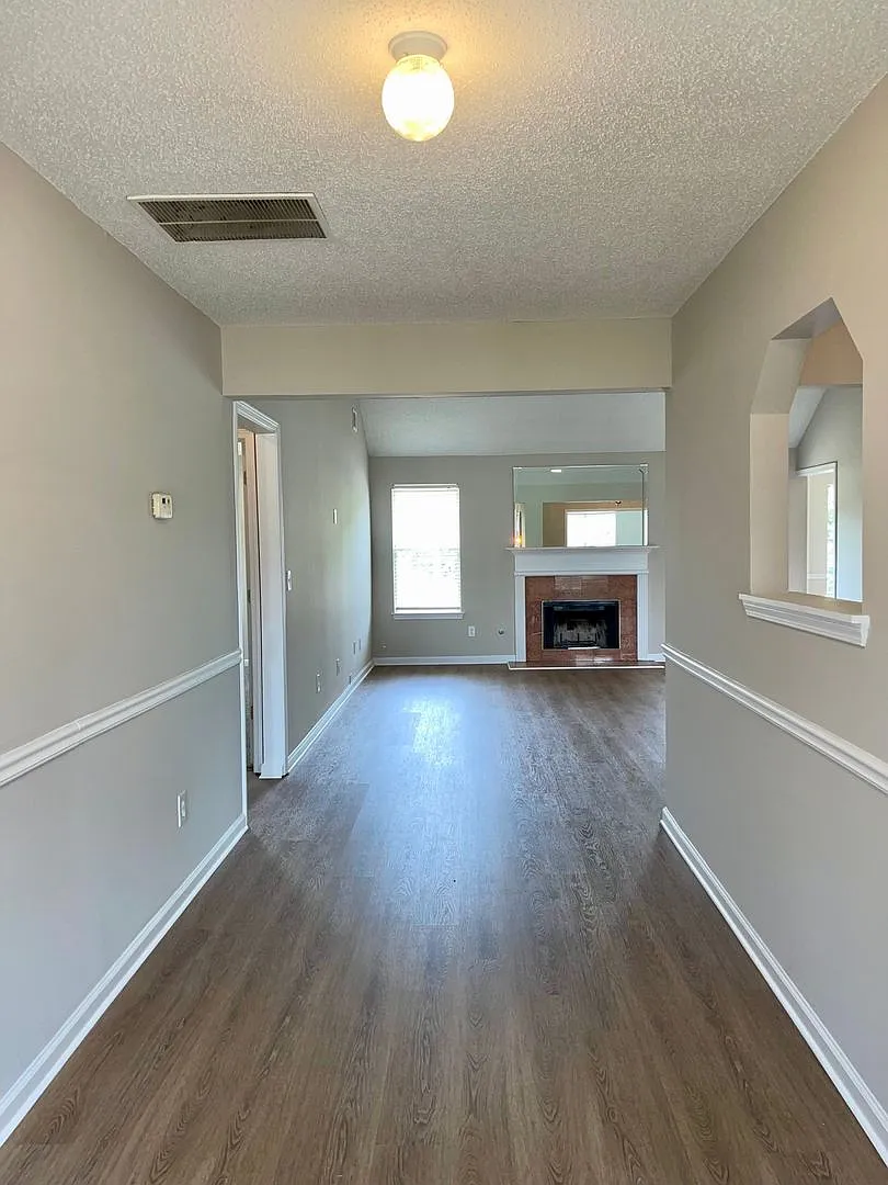 Building Photo - 451 Canoga Ct