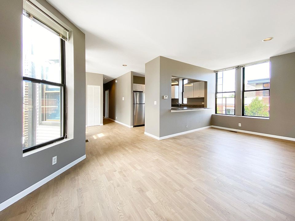 1st image of 1852 N Damen Ave APT 4