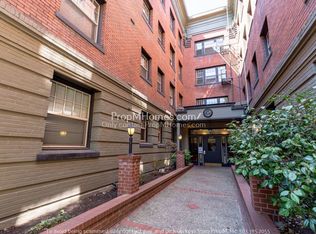2109 NW Irving St UNIT 203, Portland, OR 97210