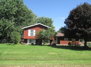 8008 Kasson Rd, Harvard, IL 60033