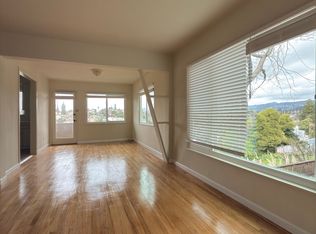 853 Vermont St #202, Oakland, CA 94610