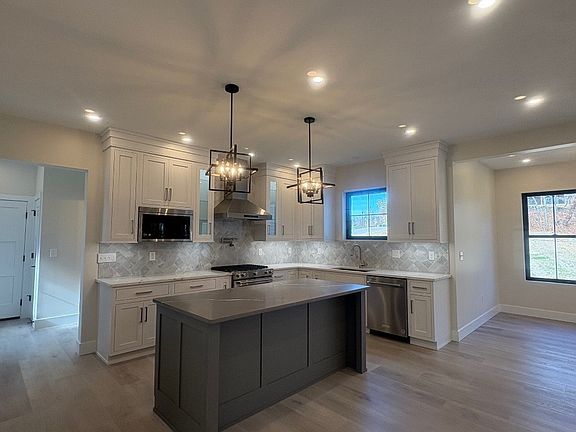 5th image of 4892 Equestrian Dr #67