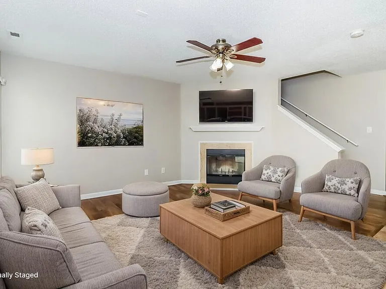 2203 Pimpernel Rd — Photo 6