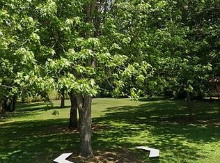 2055 Stonybrook Rd, Louisville, TN 37777