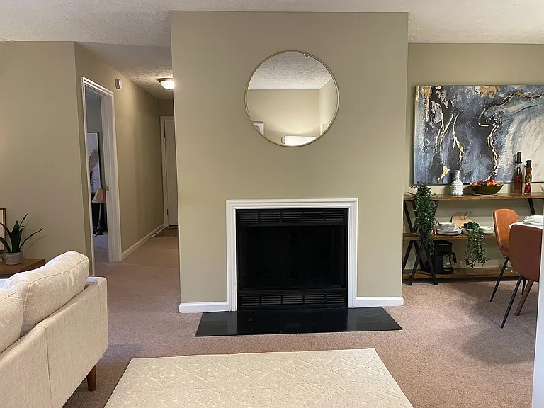 Fox Lake Apartment Homes — Photo 25