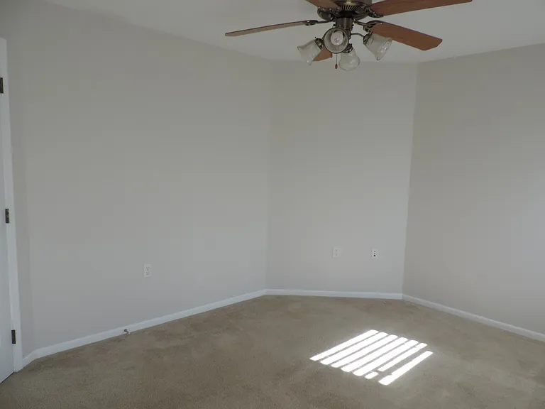 2720 Brookville Dr — Photo 6