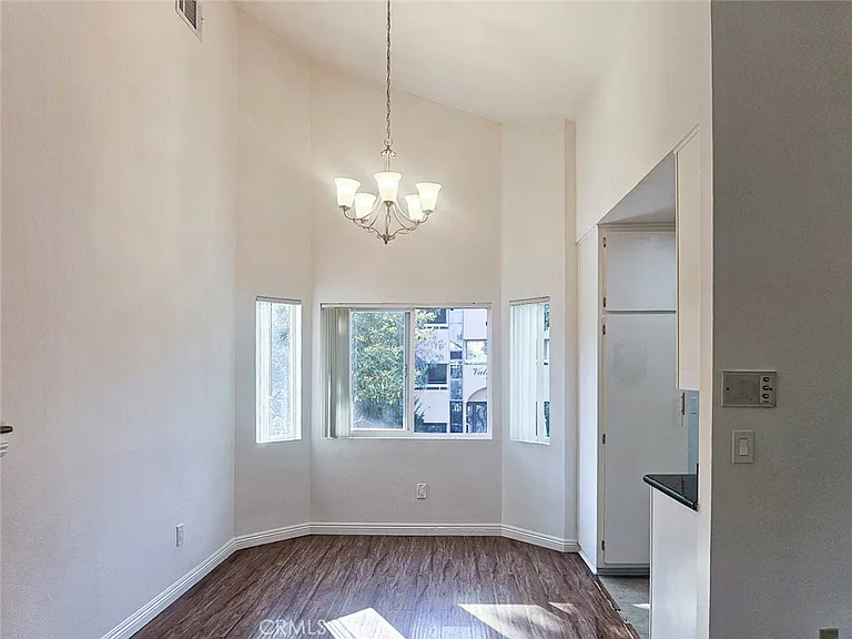 430 E Valencia Ave #D — Photo 6