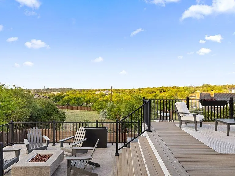 7337 Jument Dr — Photo 36