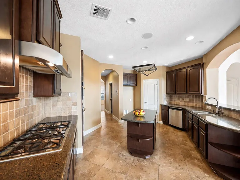 14318 Red Creek Cove Ln — Photo 2