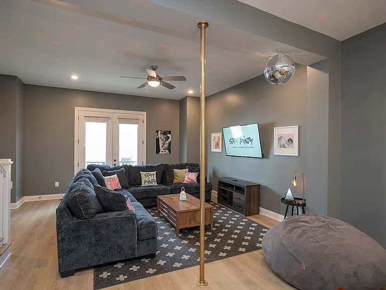 1737 Pecan St #3 — Photo 32
