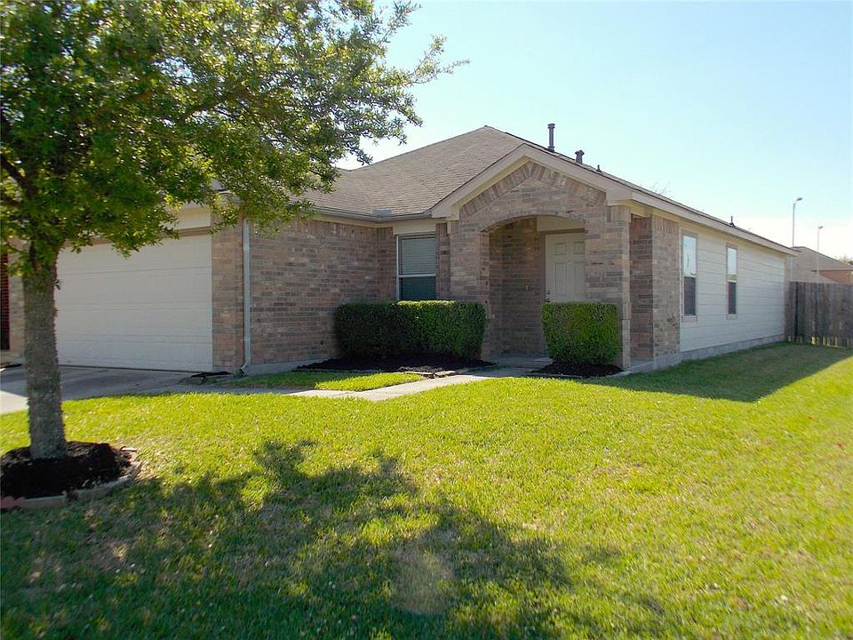 1st image of 9402 Shaded Pines Dr
