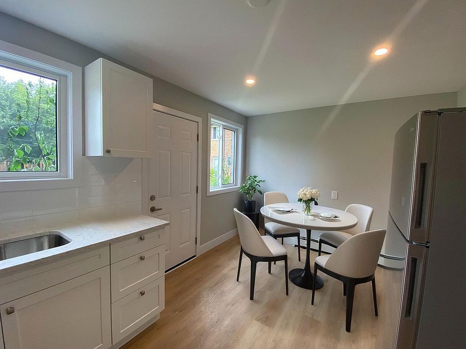 1st image of 1 Court Ln #12456