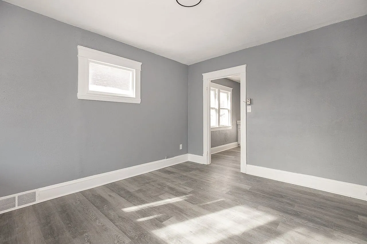 11429 Lardet Ave — Photo 4